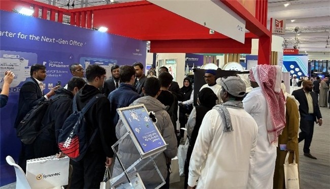 万兴科技等中国AI软件企业亮相Leap 2025 展现数字创意软件力量